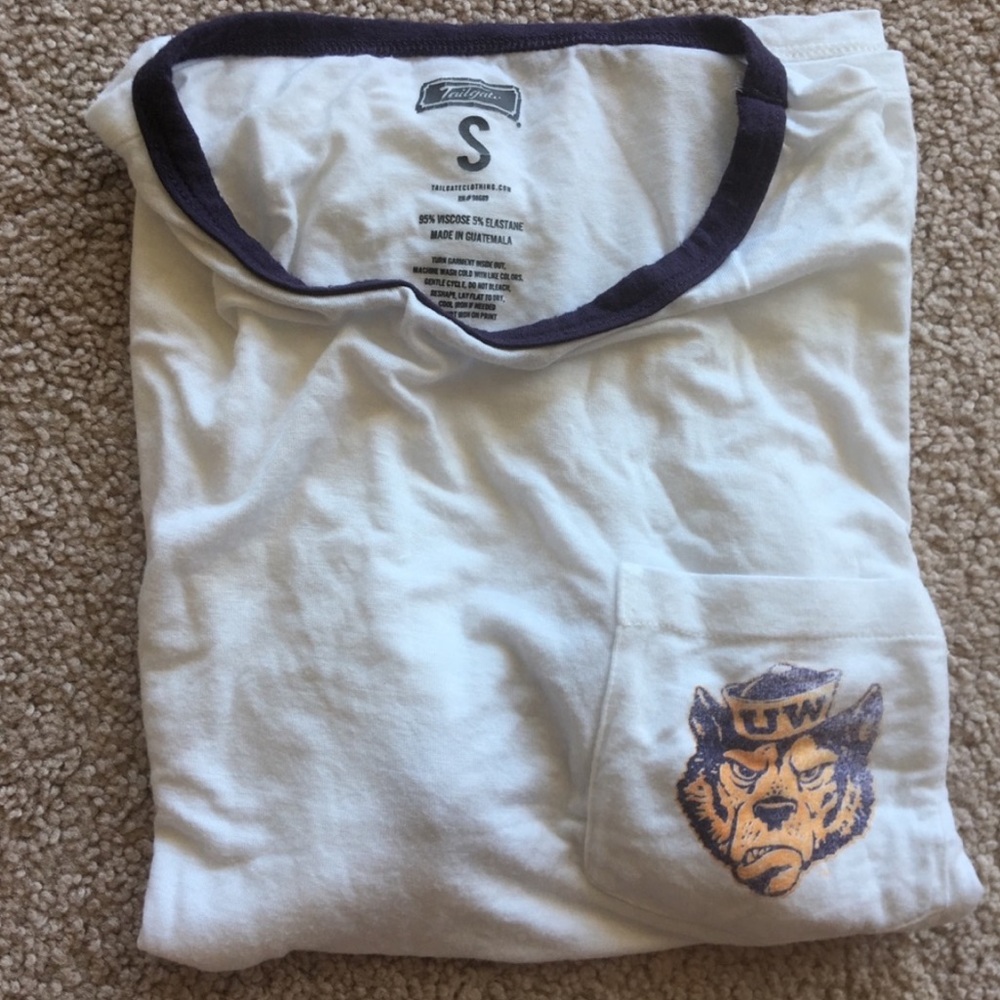 Tailgate Washington huskies ringer T-Shirt